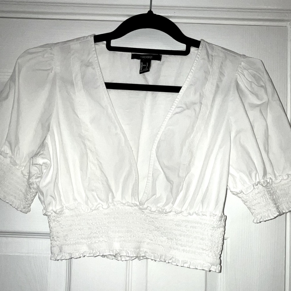F21 Deep-V Neck Cropped Top